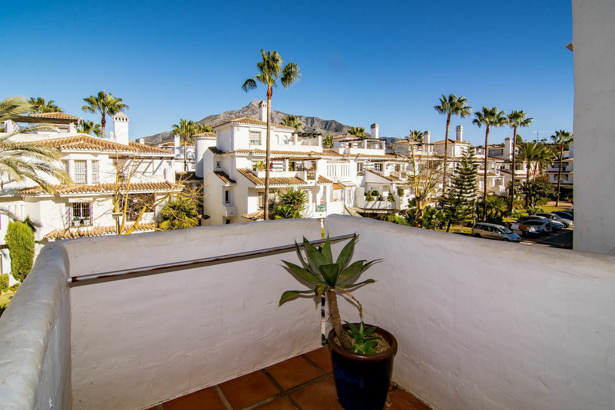 Lnm- Modern 2 Bedroom Penthouse P.banus *
